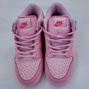Nike Dunks Pink Foam SIZE 7